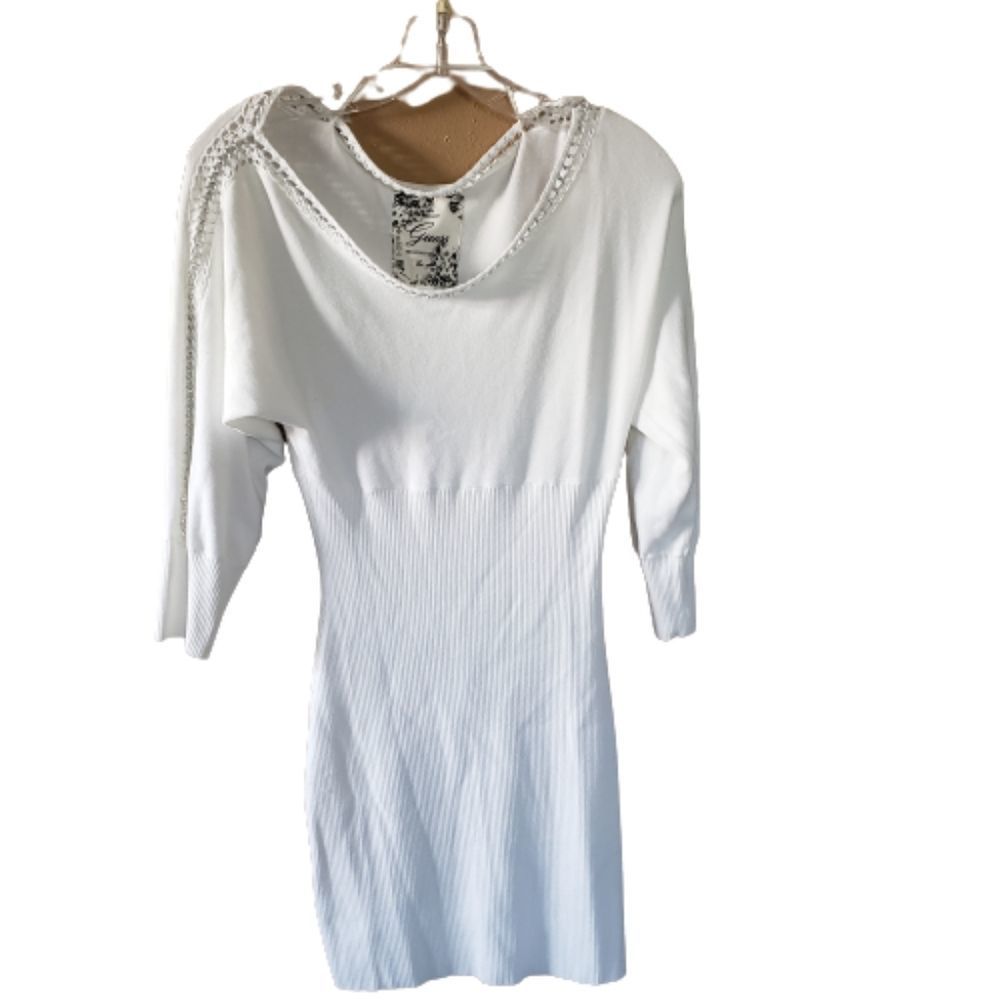 Woman's Guess White Dress Size Medium